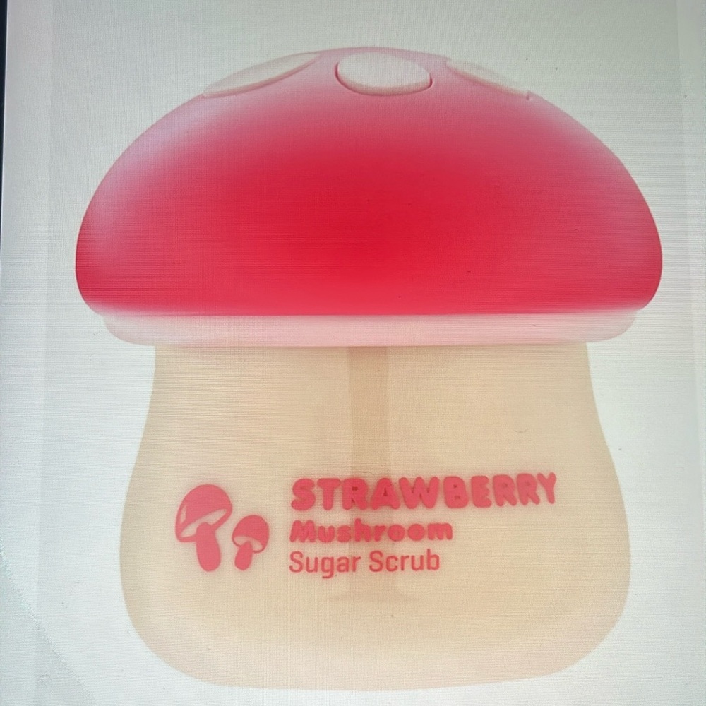 TONYMOLY Strawberry Mushroom Facial Scrub - Picture 3 of 5